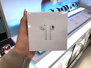 apple-airpods-target-2020-7