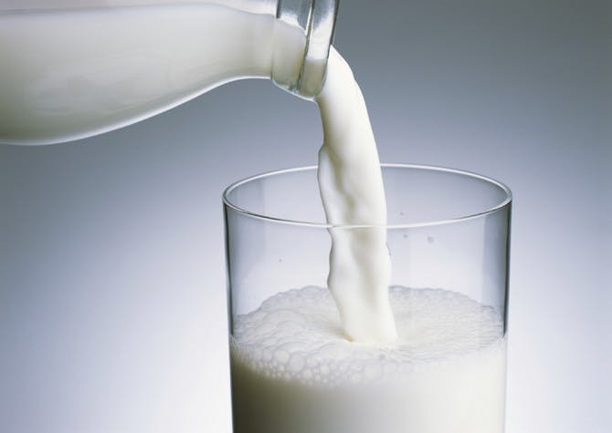 8 Super Easy Ways to Save on Milk