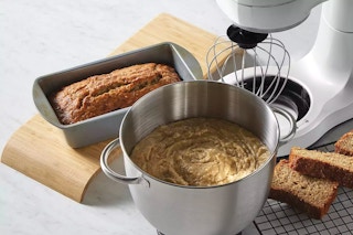 Hamilton Beach 7-Speed Stand Mixer being used to make banana bread