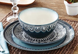 blue and white dinnerware sets