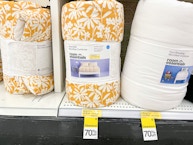 Room Essentials Comforter