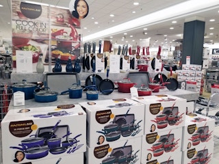 macys-rachael-ray-14-piece-cookware-set-42519c