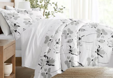 Down-Alternative Reversible Comforter