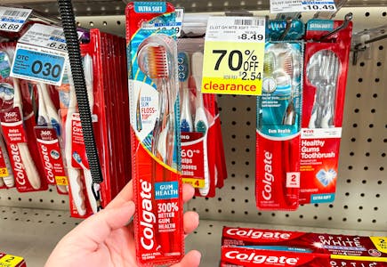 2 Colgate Toothbrushes