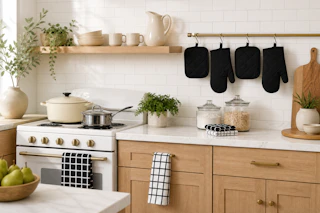 Walmart Mainstays 8-piece kitchen set