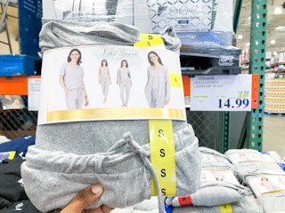 costco live 2 lounge set mar 2023 1677783346 1677783346