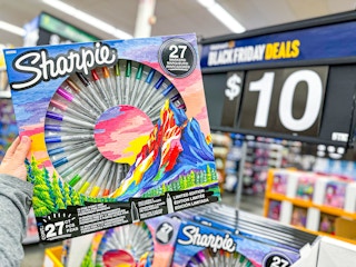 hand holding sharpie set at walmart