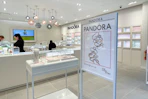 Pandora jewelry sign