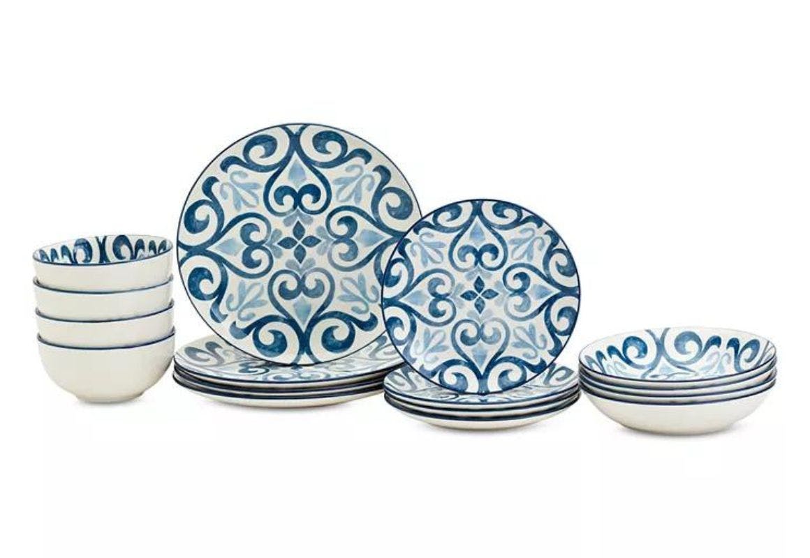 Dinnerware Set