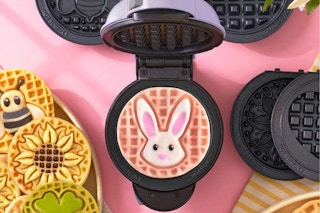 costco dash multi plate mini waffle maker 1
