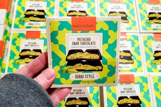 trader-joes-dubai-chocolcate-2