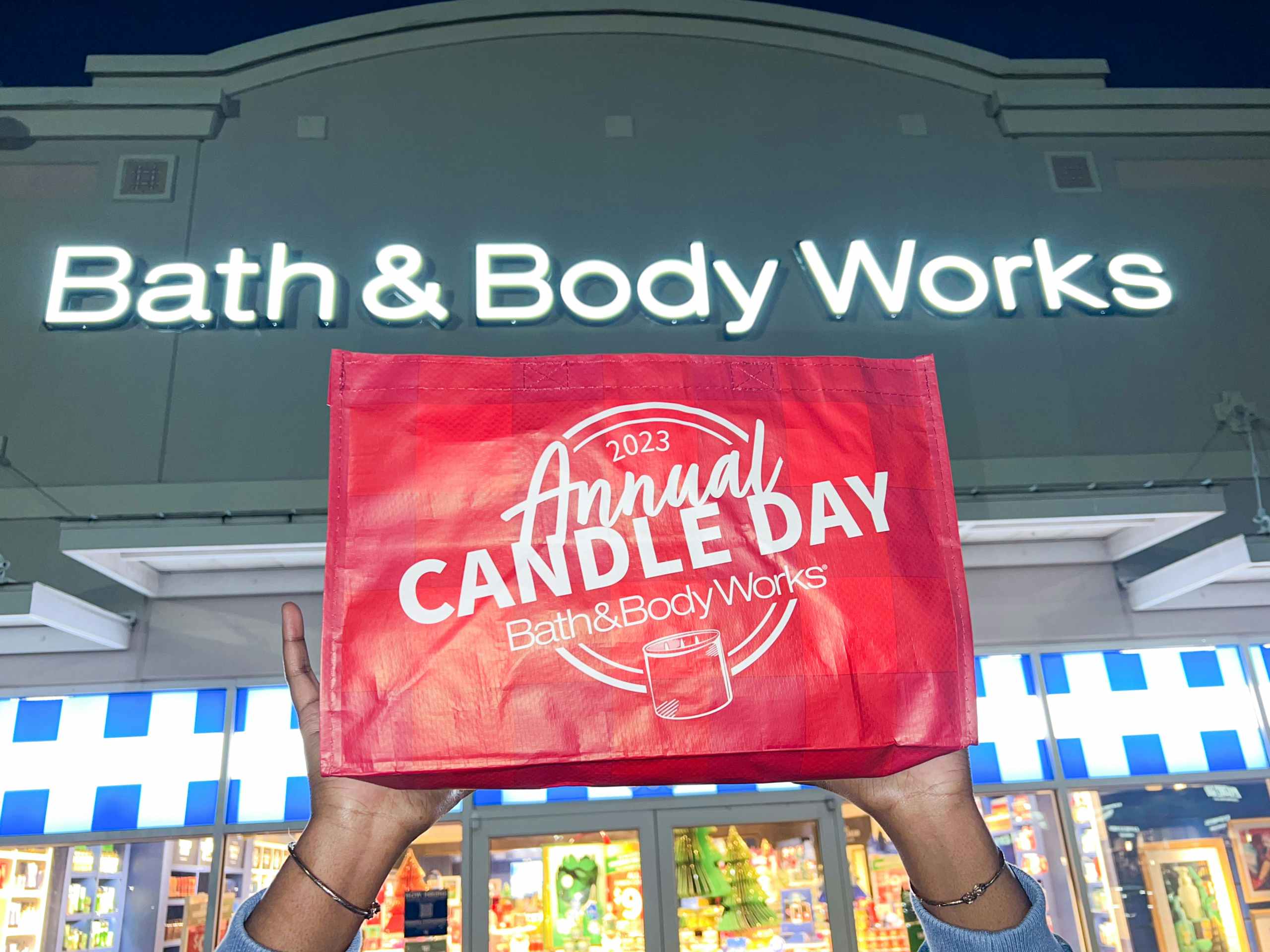 bath-body-works-candle-day-sale-2023-kcl-model-01