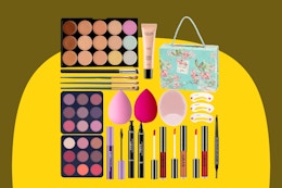 B0F9FTDXJJ makeup kit with three palettes, four brushes, two sponges, three lip colors, and more