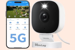 Smart Outdoor Security Camera B09TNM7NGX