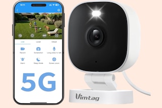 Smart Outdoor Security Camera B09TNM7NGX