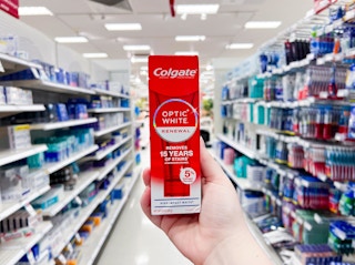 colgate-optic-white-renewal-target3