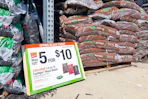 The-Home-Depot-Scotts-mulch-2