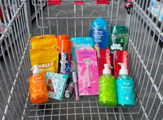 cvs shopping haul softsoap body wash colgate toothpaste poparazzi makeup hand soap sanitizer halls cough drops schick skinti