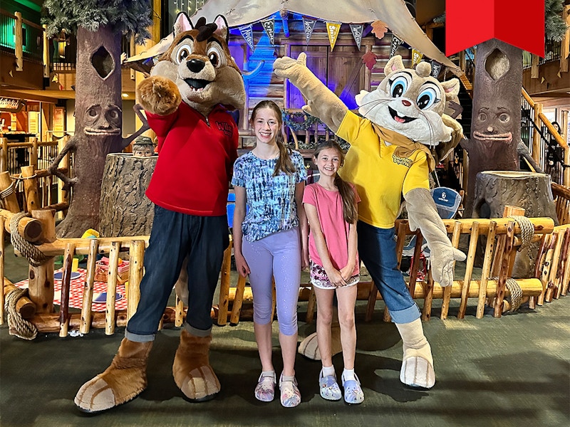 great-wolf-lodge-deals-attractions-activities-character-meet-greet-official-media-facebook