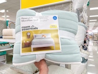 Room Essentials Quilt