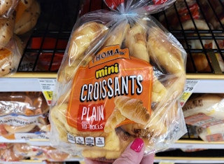 kroger thomas mini croissants 2022 sv 1643298402 1643298402