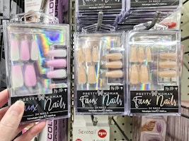 Pretty Woman Faux Nails