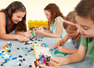 amazon lego toy box 2021 1 1633460527 1633460527