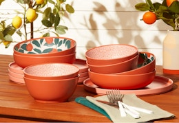 Mainstays 12-Piece Dinnerware Sets Are $13.88 at Walmart card image