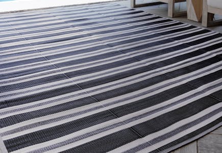 Outdoor Area Rug