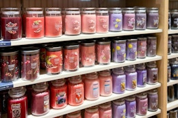 yankee candle store shelf