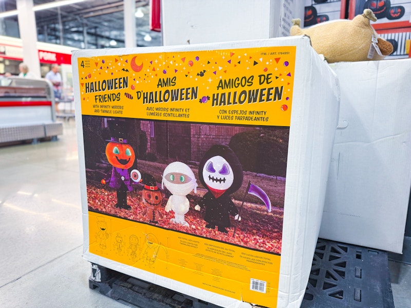 costco-halloween-pop-up-friends-1