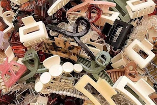 B0CYWP4RTX Hair Accessories Mystery clips, ties, bows, barrettes, claws, pins