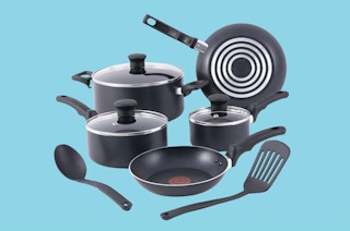 a t-fal cookware set 