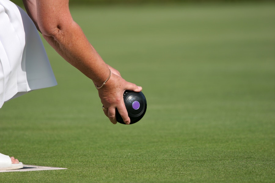 Man lawn bowling 2020