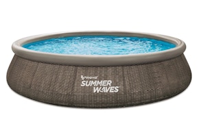 Summer Waves Pool