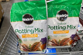 walmart miracle grow indoor potting mix 2021b 1614183364 1614183364