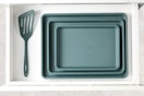 carote pans in a drawer