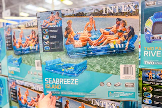sams-club-intex-6-person-seabreeze-island-lounge-float