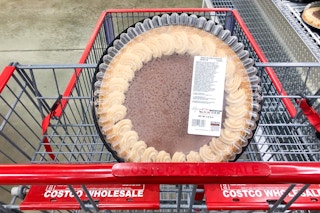 costco kirkland signature peanut butter chocolate cream pie in cart