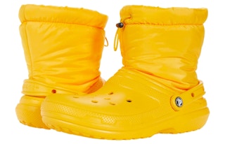 zappos-crocs-neo-puff-yellow-boots-2022-2