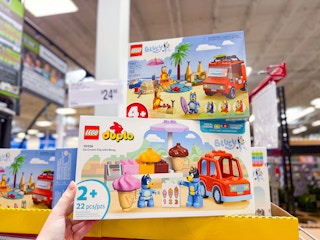 sams-club-toys-bluey-lego-duplo-1