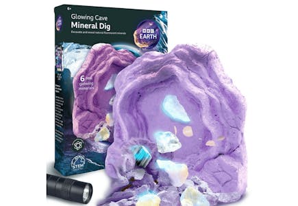 BBC Earth Glowing Cave Kit