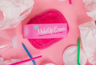 the-makeup-eraser-sample-02