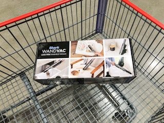 shark wandvac in a cart