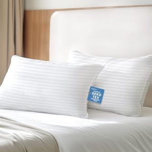 Standard/Queen Size Pillows