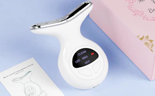 a red light face massager device 