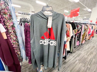 nordstrom rack clearance 70 in store 2022 10 1664020758 1664020758