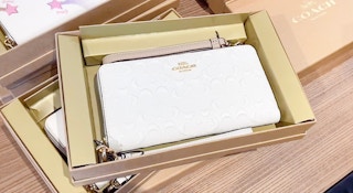 coach-outlet-boxed-set-2021-1-2