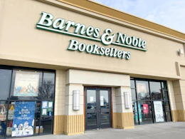 A Barnes and Noble Booksellers store front