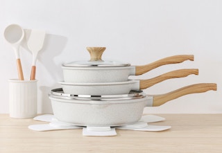 10 pc pots and pans set